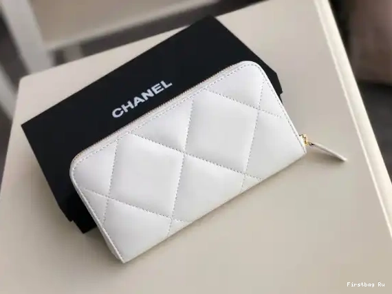 First Bag Ru CHANEL WALLET ZIPPED 19 0617